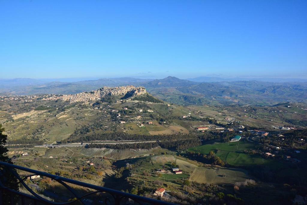Una Casa al Belvedere Enna Rom bilde